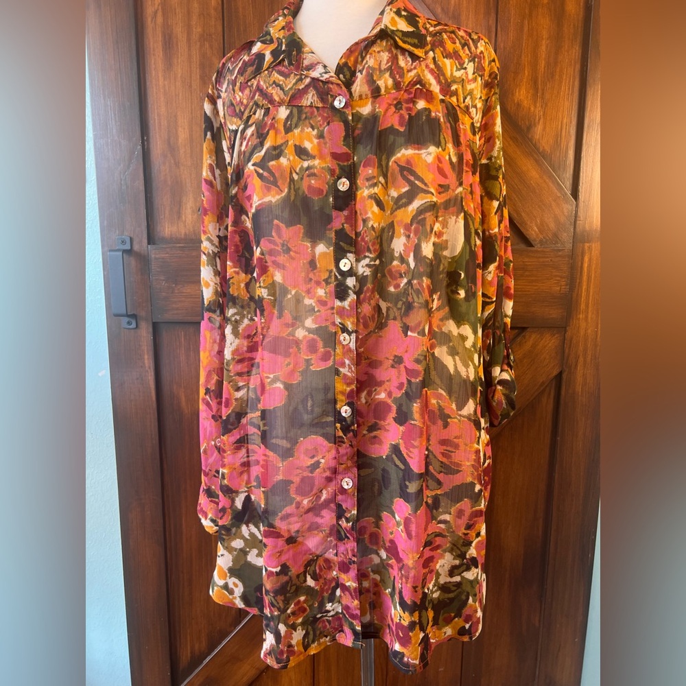 Fig and Flower Sheer Floral Blouse Women's 2X - Picture 8 of 8